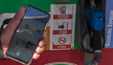 Cuban drivers face monthslong wait for gasoline