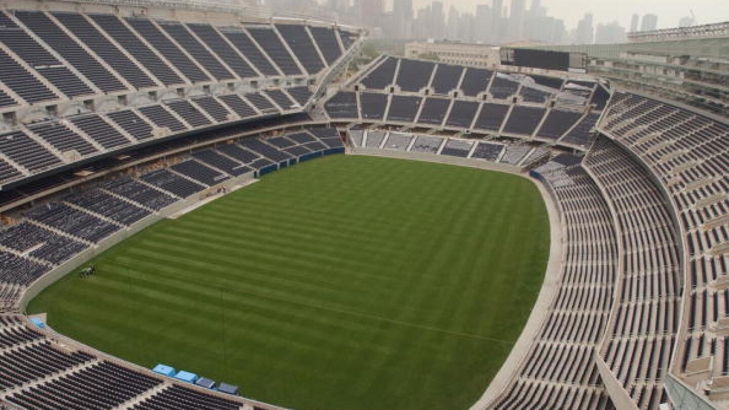 Illinois governor taken by surprise by Bears' statement on stadium in Indiana