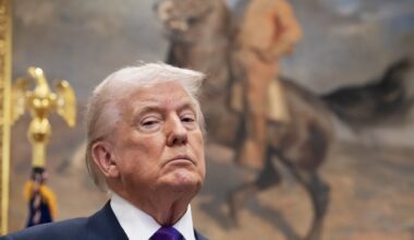 Multiple former NFL players receive presidential pardons