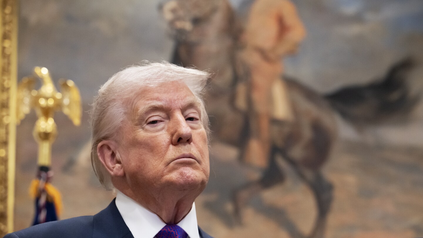 Multiple former NFL players receive presidential pardons