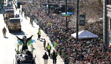 Seattle schools see increased student and teacher absences for Super Bowl parade