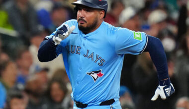 Blue Jays' Santander needs labrum surgery, out 5-6 months