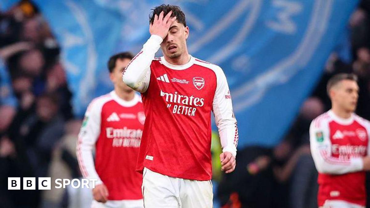 Arsenal players look disappointed by Manchester City loss in League Cup final