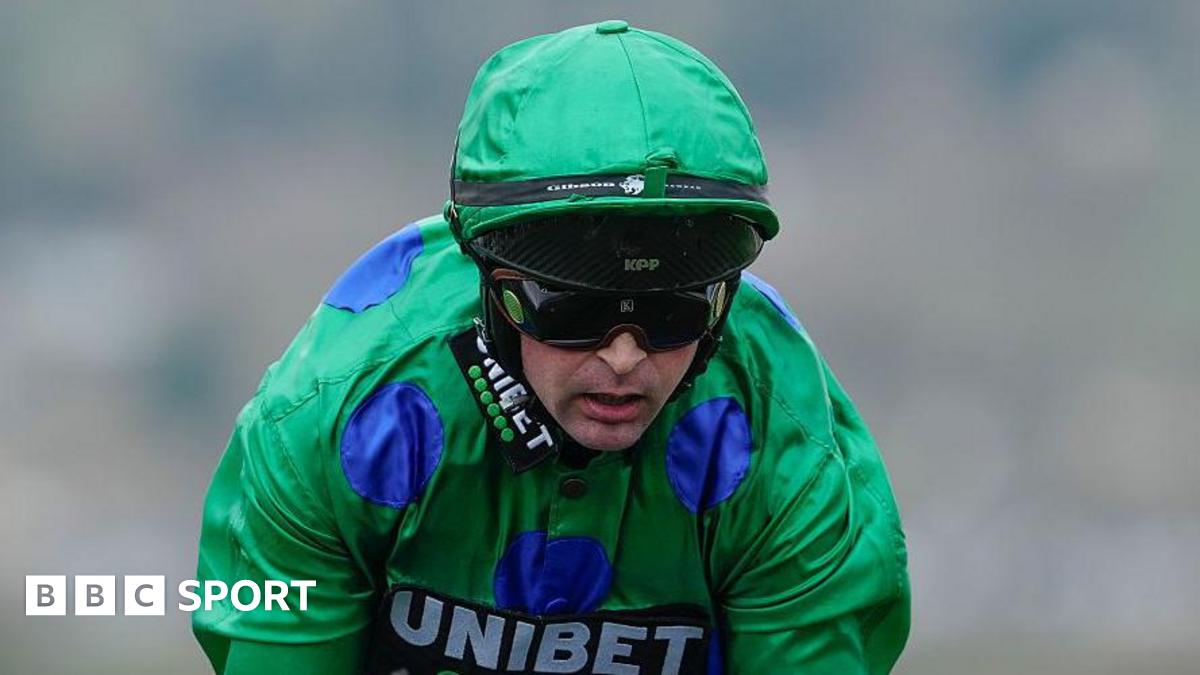 Nico de Boinville with green silks on