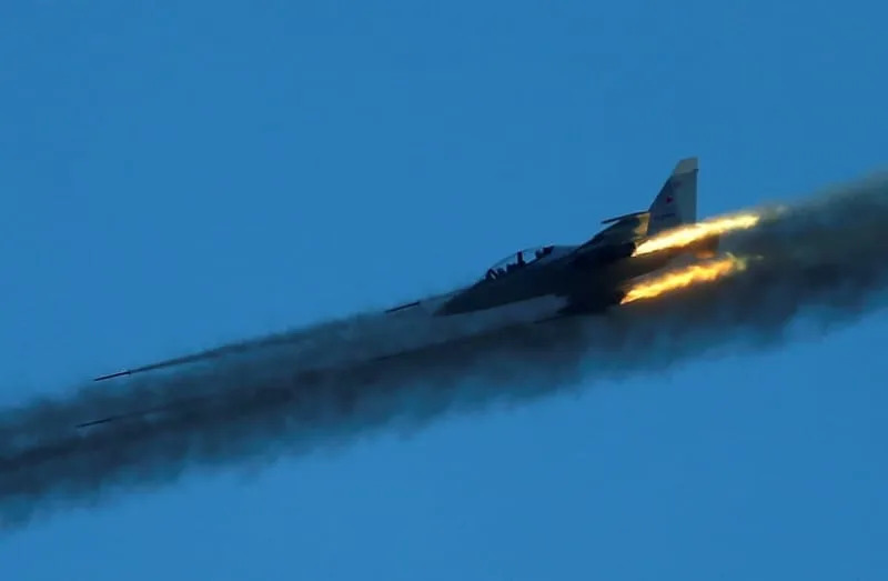 A Yakovlev Yak-130 combat trainer aircraft performs during the International Army Games 2016, in Dubrovichi outside Ryazan, Russia, August 5, 2016. (credit: MAXIM SHEMETOV/REUTERS)