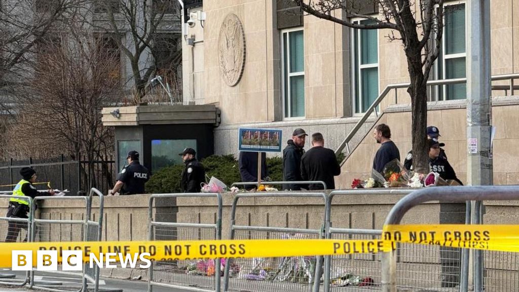 Canada police investigate after shots fired at US consulate in Toronto - BBC
