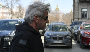 Oscar-winner Sean Penn skips ceremony to visit Kyiv