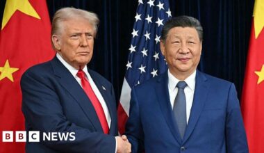 Iran war prompts Donald Trump to delay meeting Xi Jinping in China - BBC