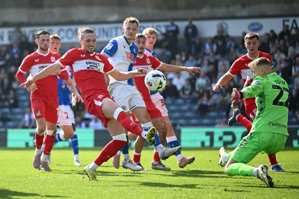 Luke Ayling of Middlesbrough looks to shoot