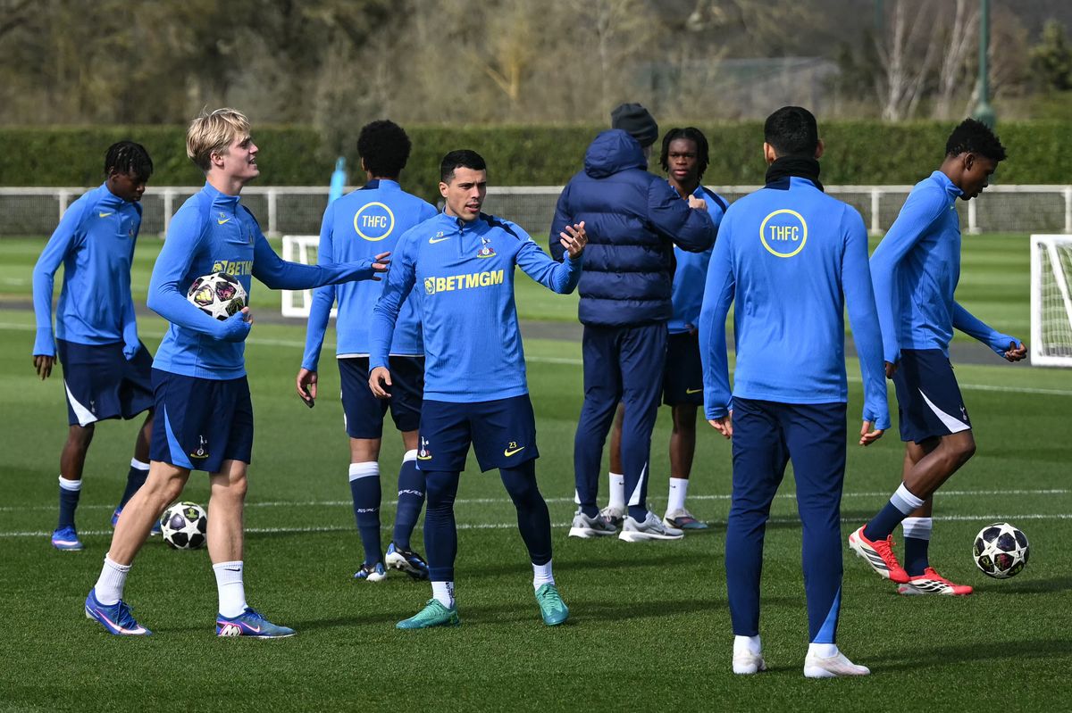 Lucas Bergvall and Pedro Porro in training at Hotspur Way ahead of Tottenham's Champions League last 16 match against Atletico Madrid