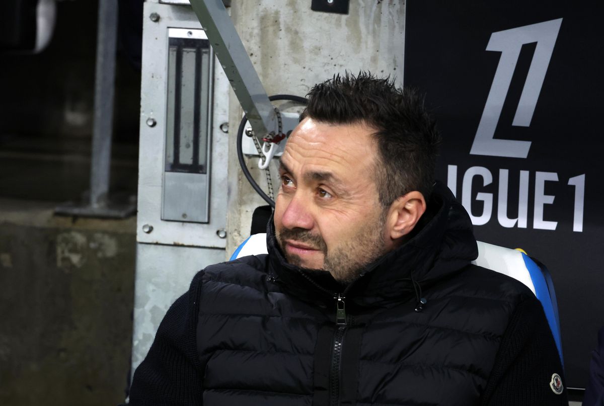 Roberto De Zerbi is on Tottenham's radar and is currently out of a job