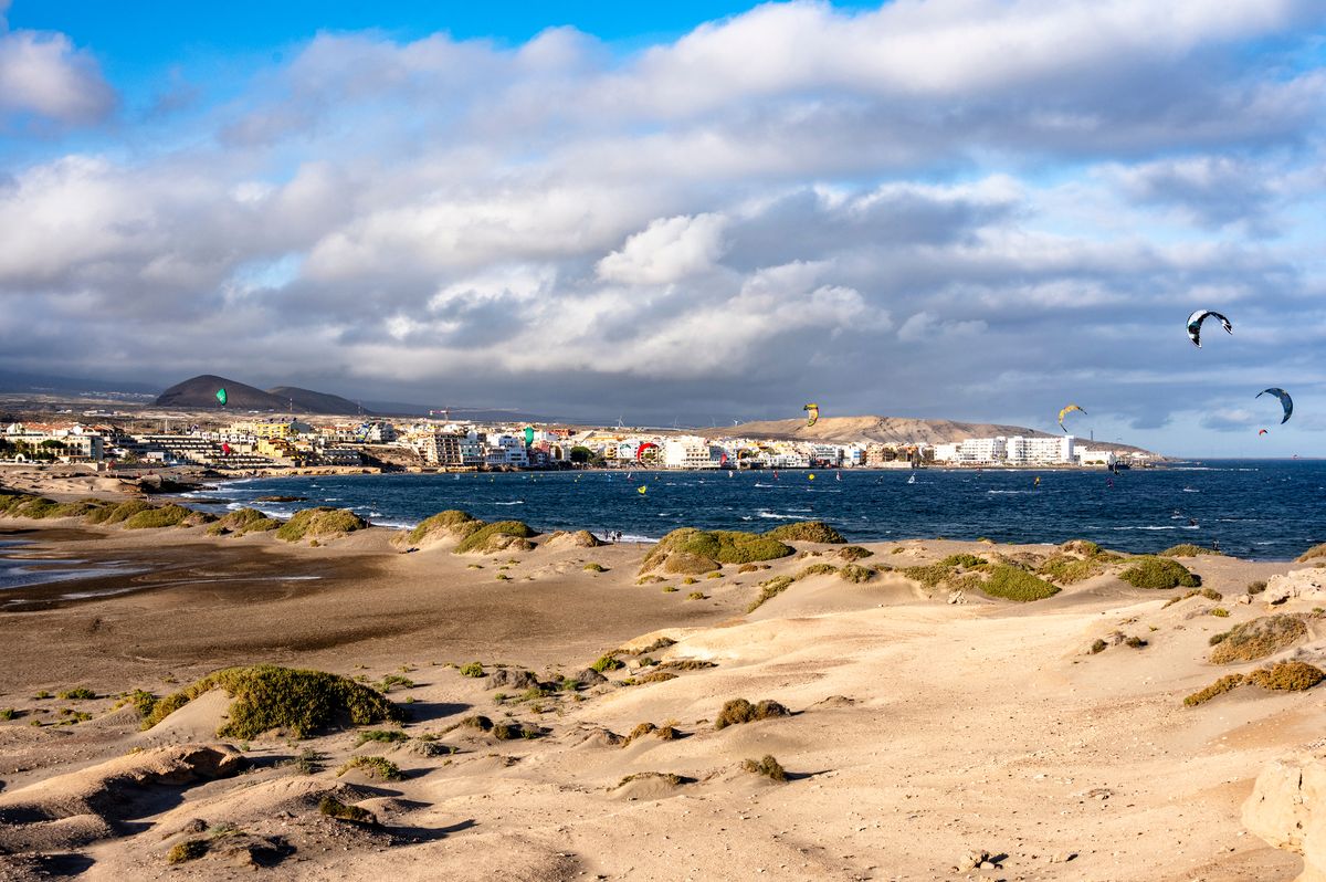The Canary Islands are a  popular holiday destination for Brits but warnings have been issued for stormy weather this week 