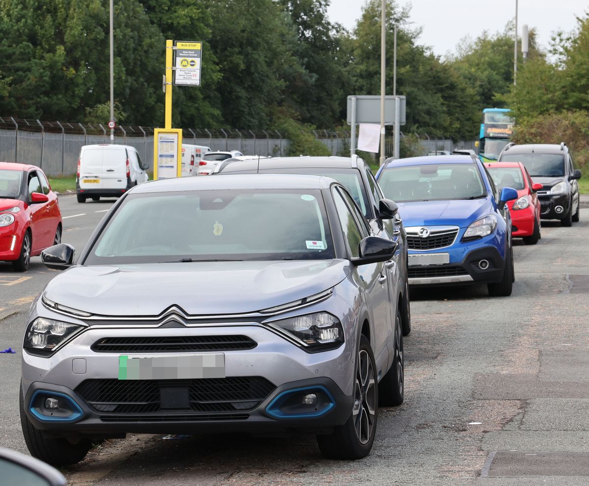Pavement parking on Hale Road