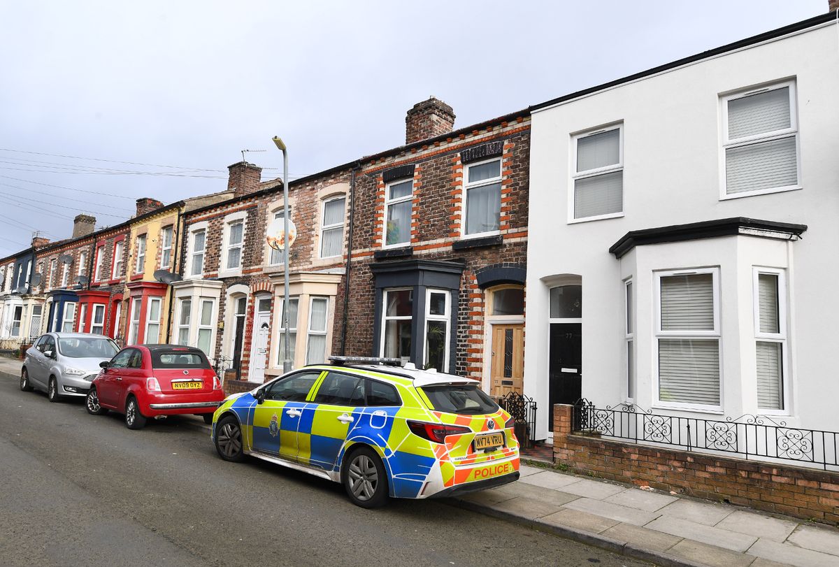 This police car left the street just after 8.50am