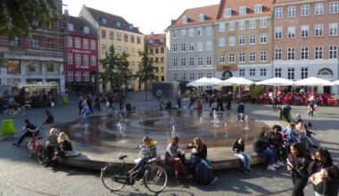 Could light rail across Lake Washington make Seattle the next Copenhagen?