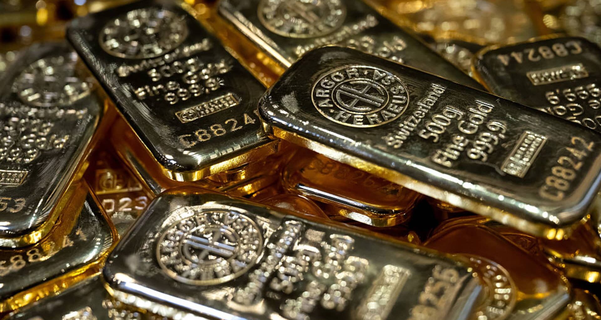 Gold and silver in freefall as investors flee safe haven metals trade