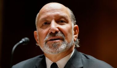 Howard Lutnick volunteers to testify to House committee