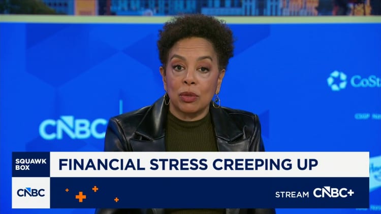 Middle-income financial stress: Here's what to know