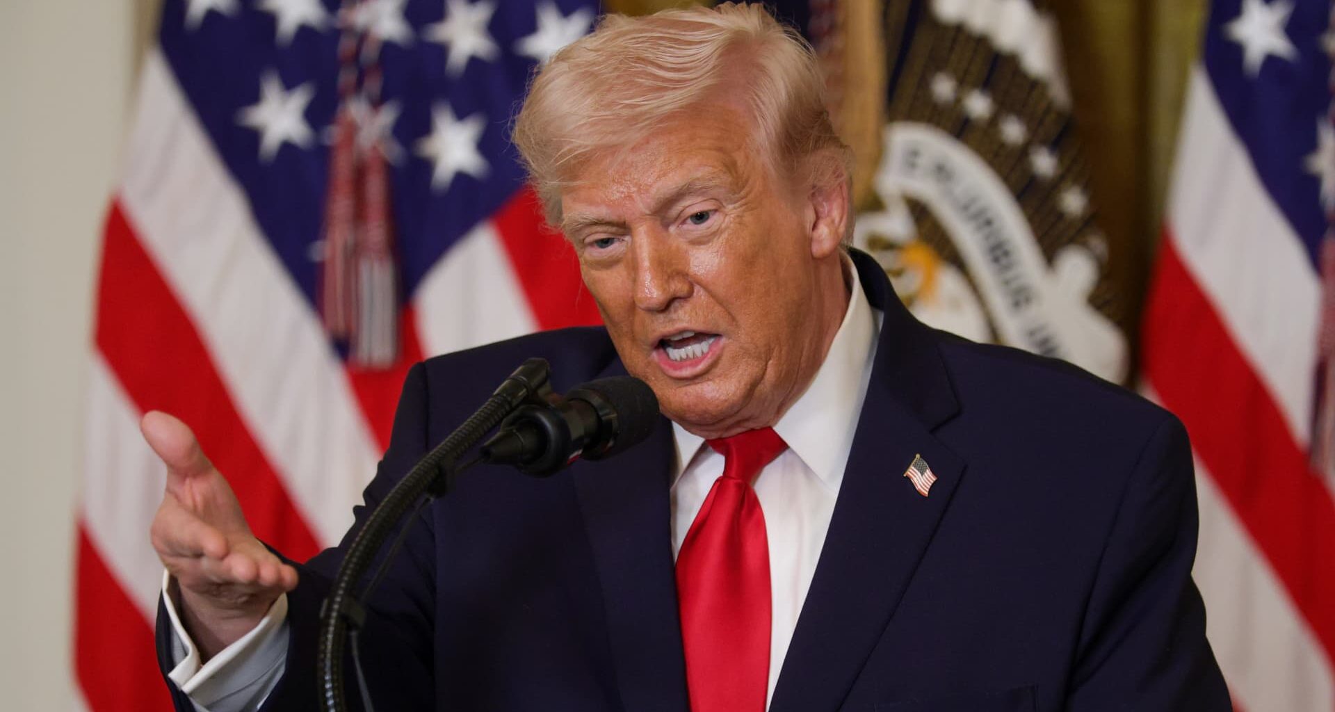 Trump waives U.S. shipping law to steady oil market