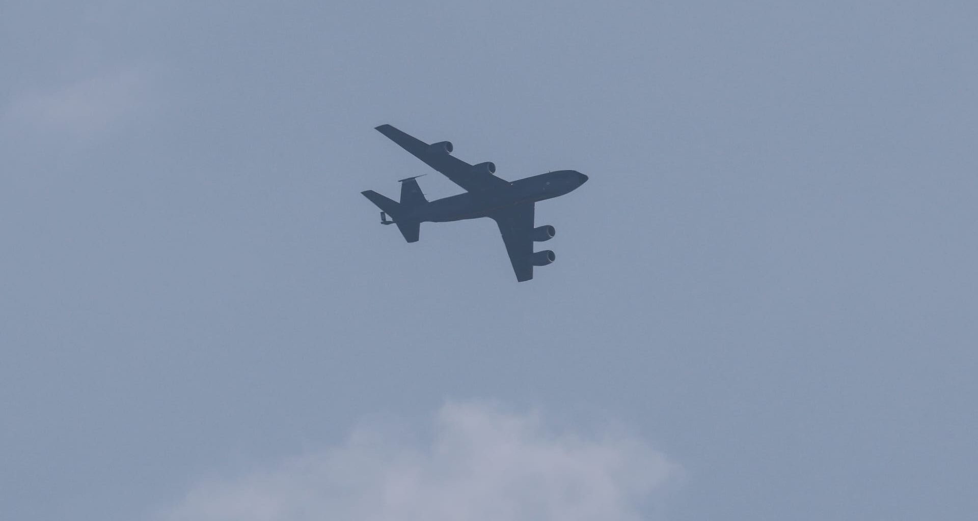 U.S. launches rescue efforts after KC-135 military refueling plane crashes over Iraq