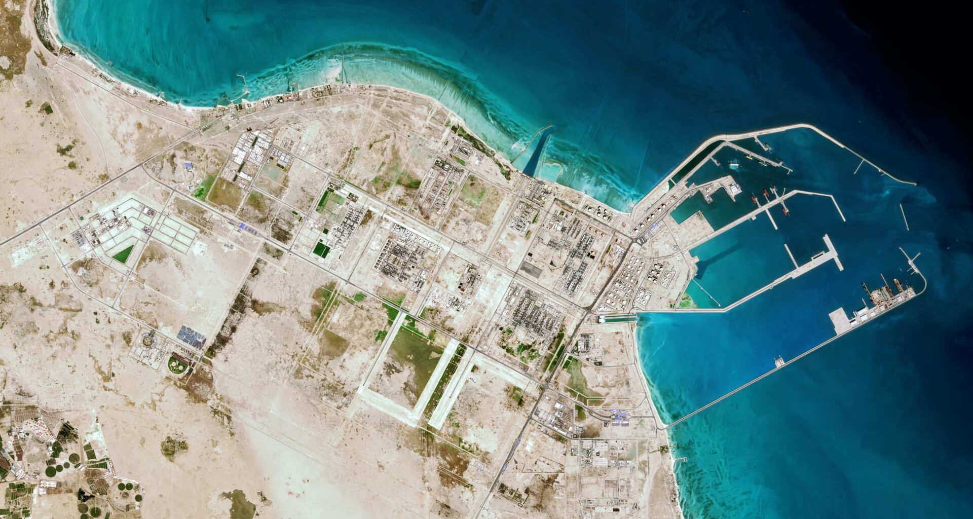 Iran vows 'eye-for-eye' in energy attack escalation