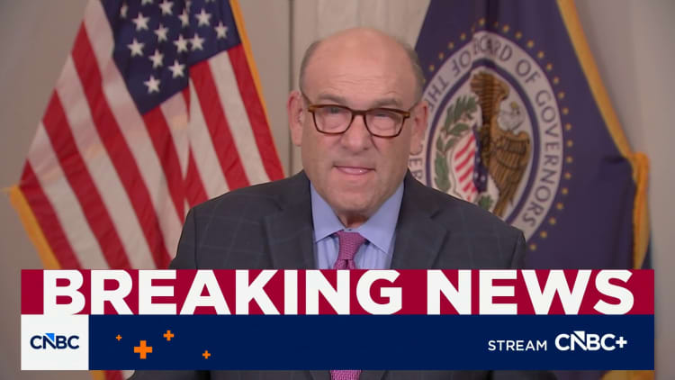 Federal Reserve votes to hold rates steady