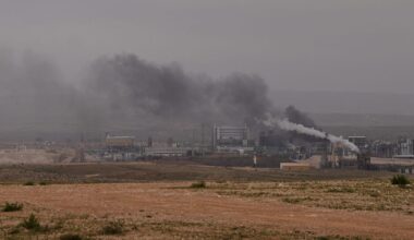 Trump says deal could be reached 'soon' as Iran warns against US ground invasion