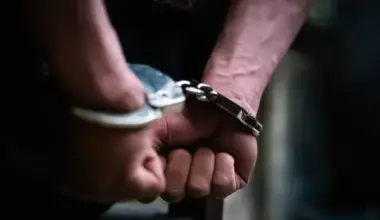 Iran Detains 30 Individuals on Charges of Spying for US and Israel