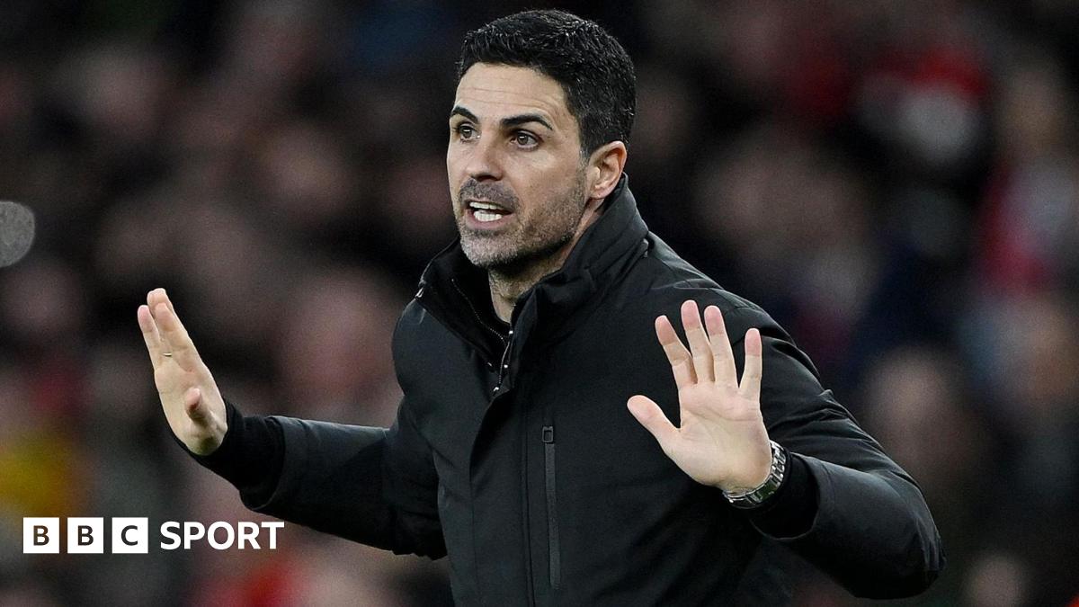 Arsenal boss Mikel Arteta holds his hands up while on the touchline during their match against Chelsea
