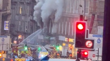 Vape shop fire near Glasgow Central station closes causes major rail disruption – video