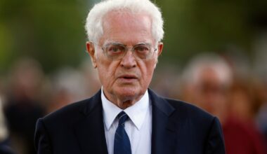 Prime Minister Reduced France's Workweek