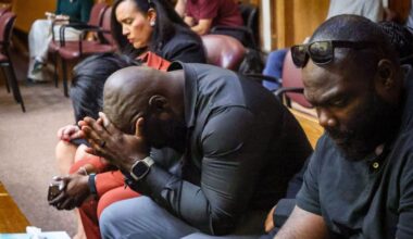 Jurors deadlock, judge declares mistrial in Miami football murder case