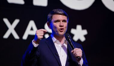 Talarico leads but Crockett goes to court over Dallas vote in Democratic Texas Senate race shocker