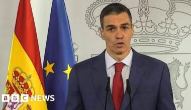 Spain's Pedro Sánchez hits back at Trump threat to sever trade saying 'no to war' - BBC