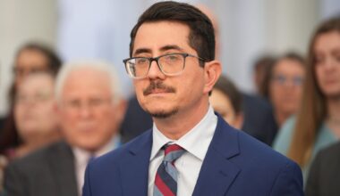 No charges for Austin police in mass shooting