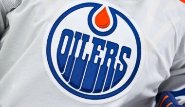 Oilers land Jason Dickinson, Colton Dach in another trade with Blackhawks