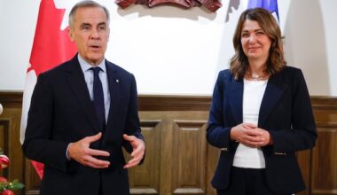 Alberta, Ottawa agree on deal that would see province front its own major project reviews