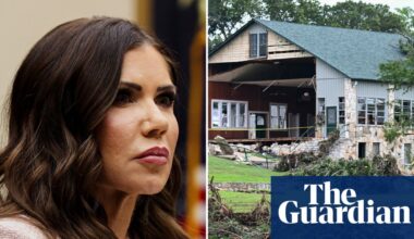 ‘I’m relieved she’s gone’: Fema staffers celebrate ousting of Kristi Noem | Kristi Noem
