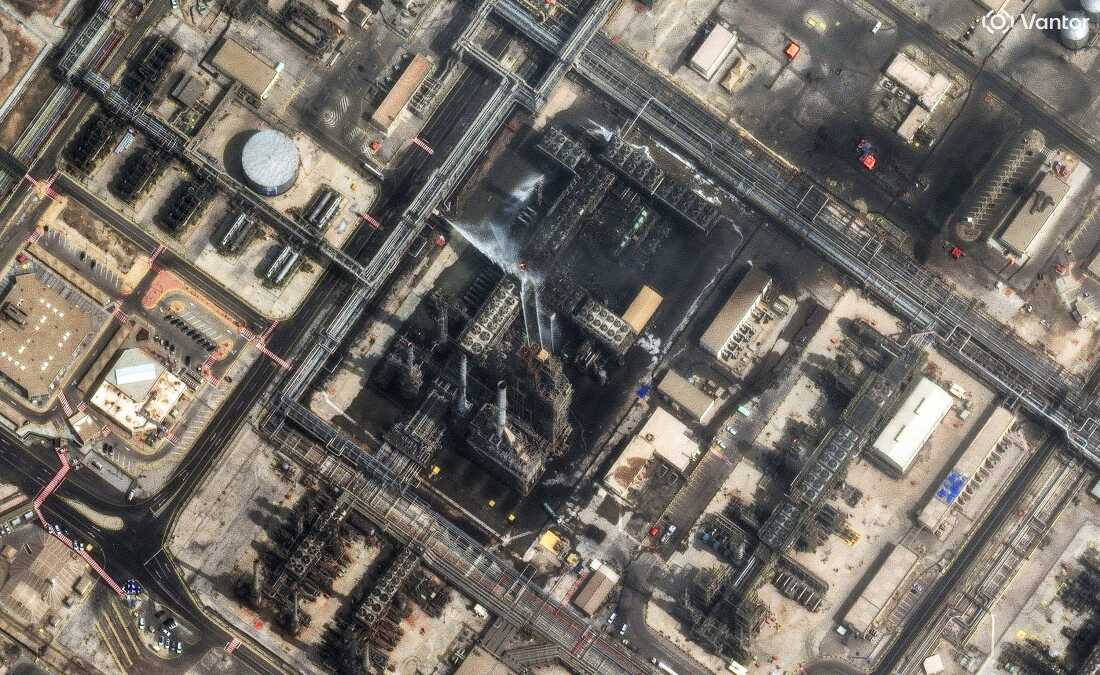 Vantor satellite image shows firefighting efforts and damage assessment at Ras Tanura oil refinery following a fire incident.