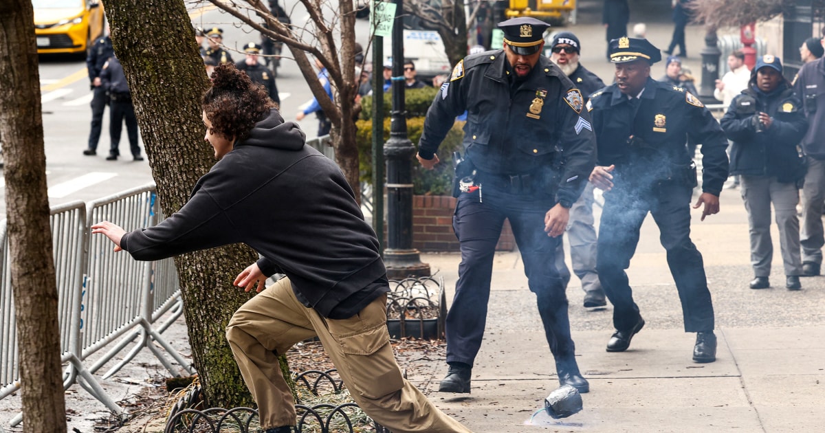 Two in custody after 'suspicious devices' found outside Gracie Mansion amid anti-Islam protest