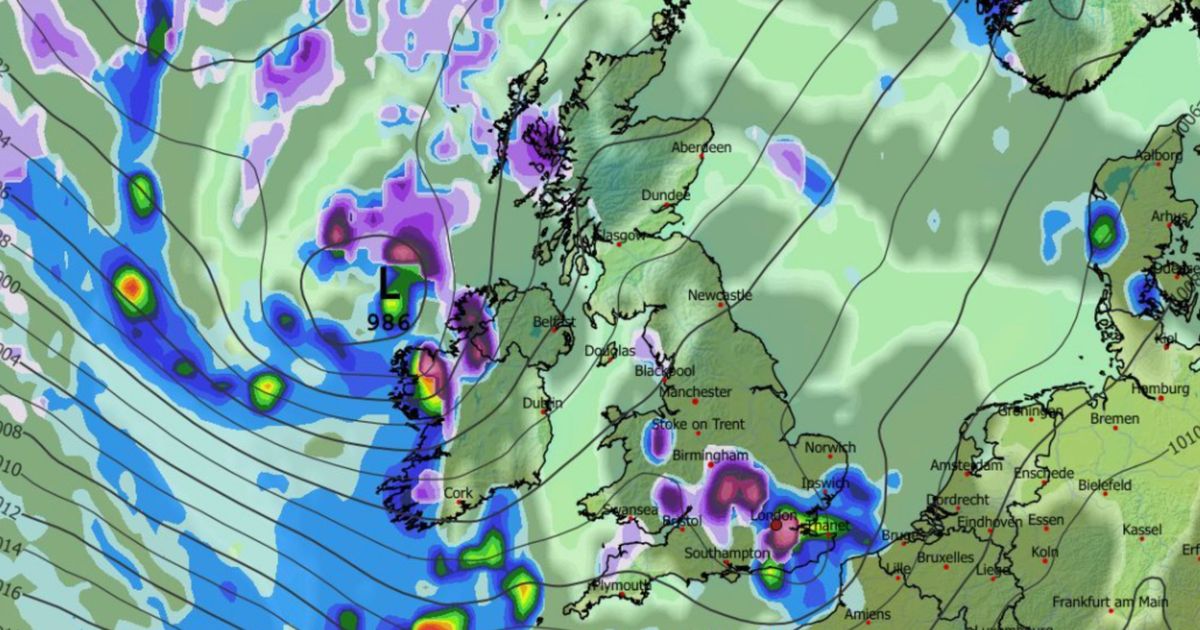 UK snow maps show blizzard burying 60% of UK including London in -12C freeze