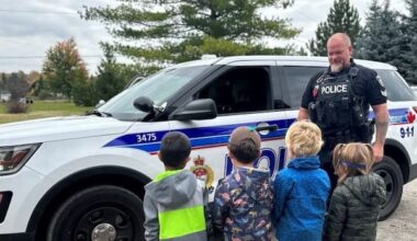 Ottawa police community grieves death of veteran officer who died by suicide