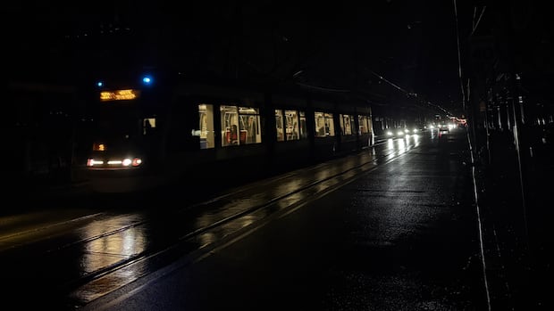 Power restored after thousands in Toronto affected by outages overnight