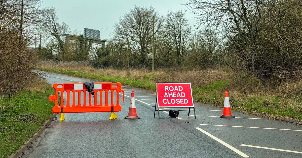 Two drivers die in A370 crash involving four vehicles