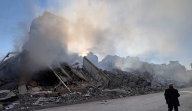 Iran launches new attacks targeting Israel and Gulf countries as it seeks to ramp up pressure on US