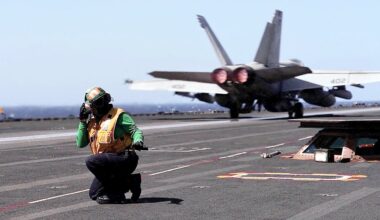 Former Navy SEAL says halting Iran operations would empower Tehran