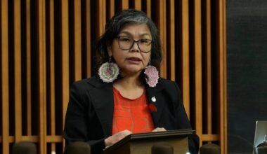 NDP MP Lori Idlout crossing floor to Liberals, bringing Carney closer to majority