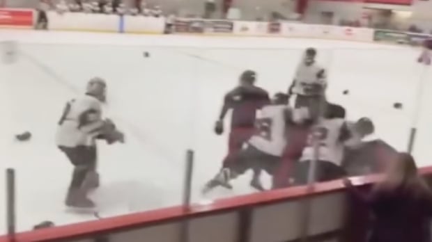 Caps-Breakers junior hockey fight-fest saw nearly 600 minutes in penalties