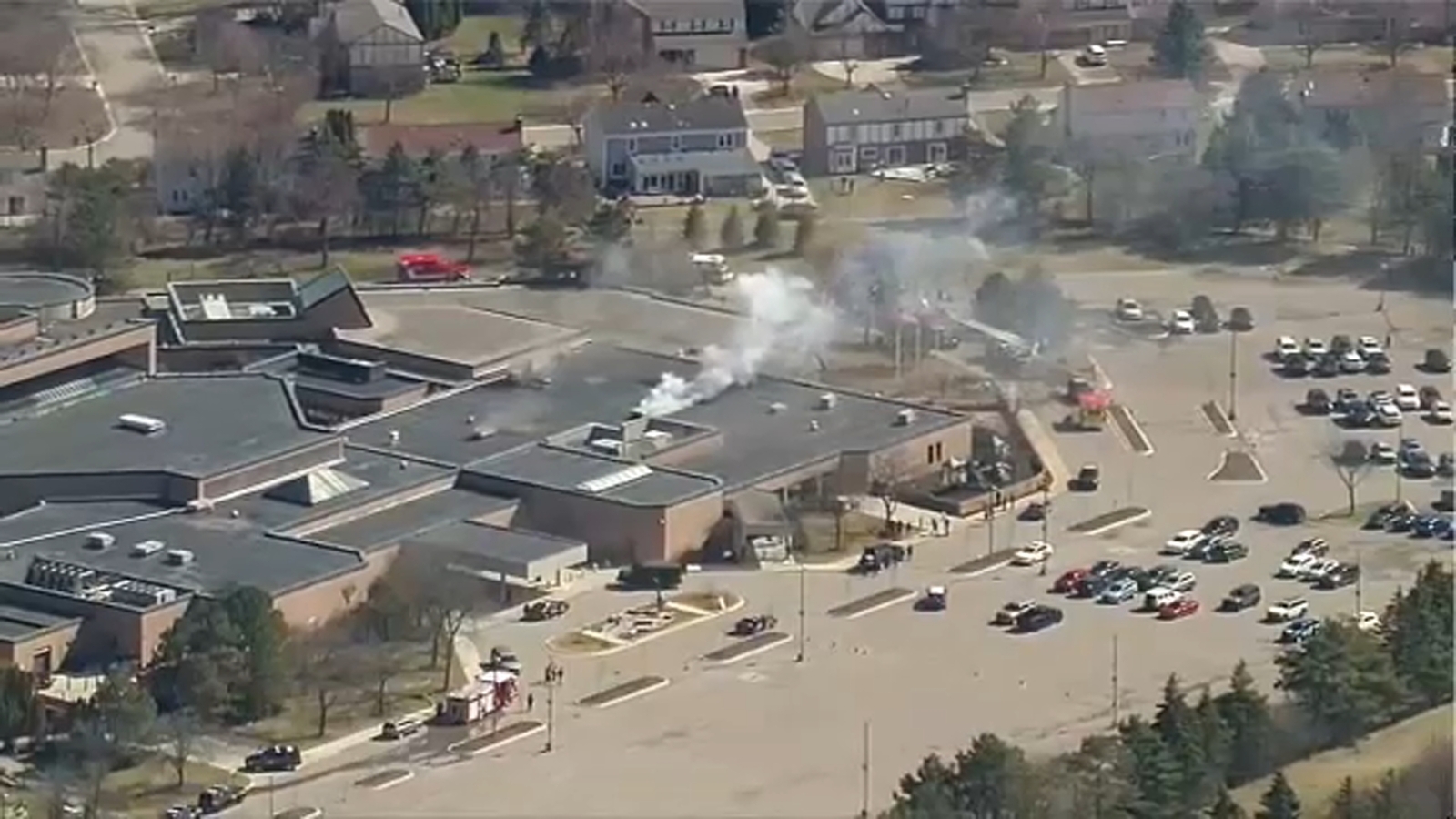 Suspect dead after shooting, vehicle ramming incident at Temple Israel synagogue in Michigan: Sources