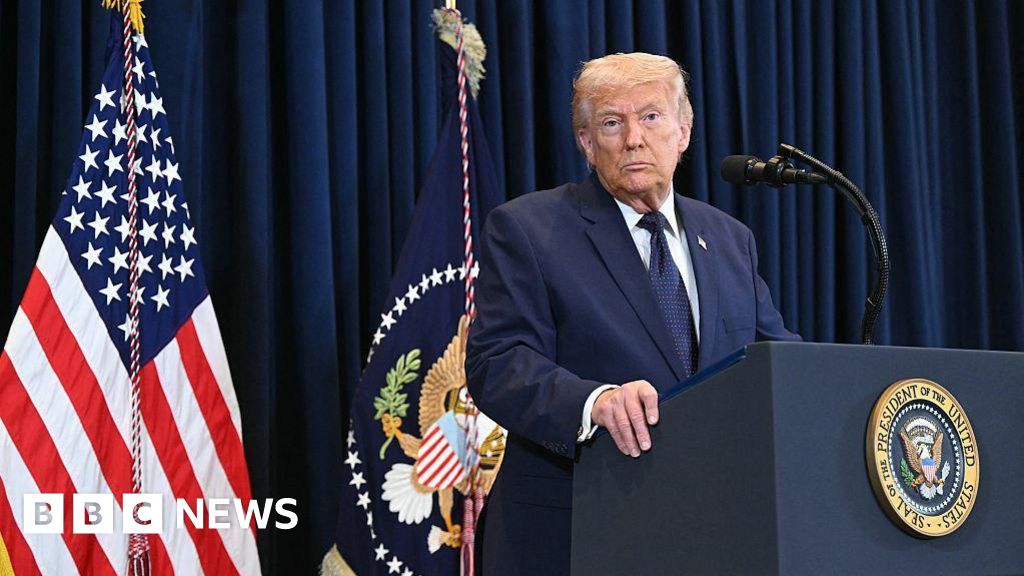 Trump says Putin may be helping Iran 'a bit' as war continues - BBC
